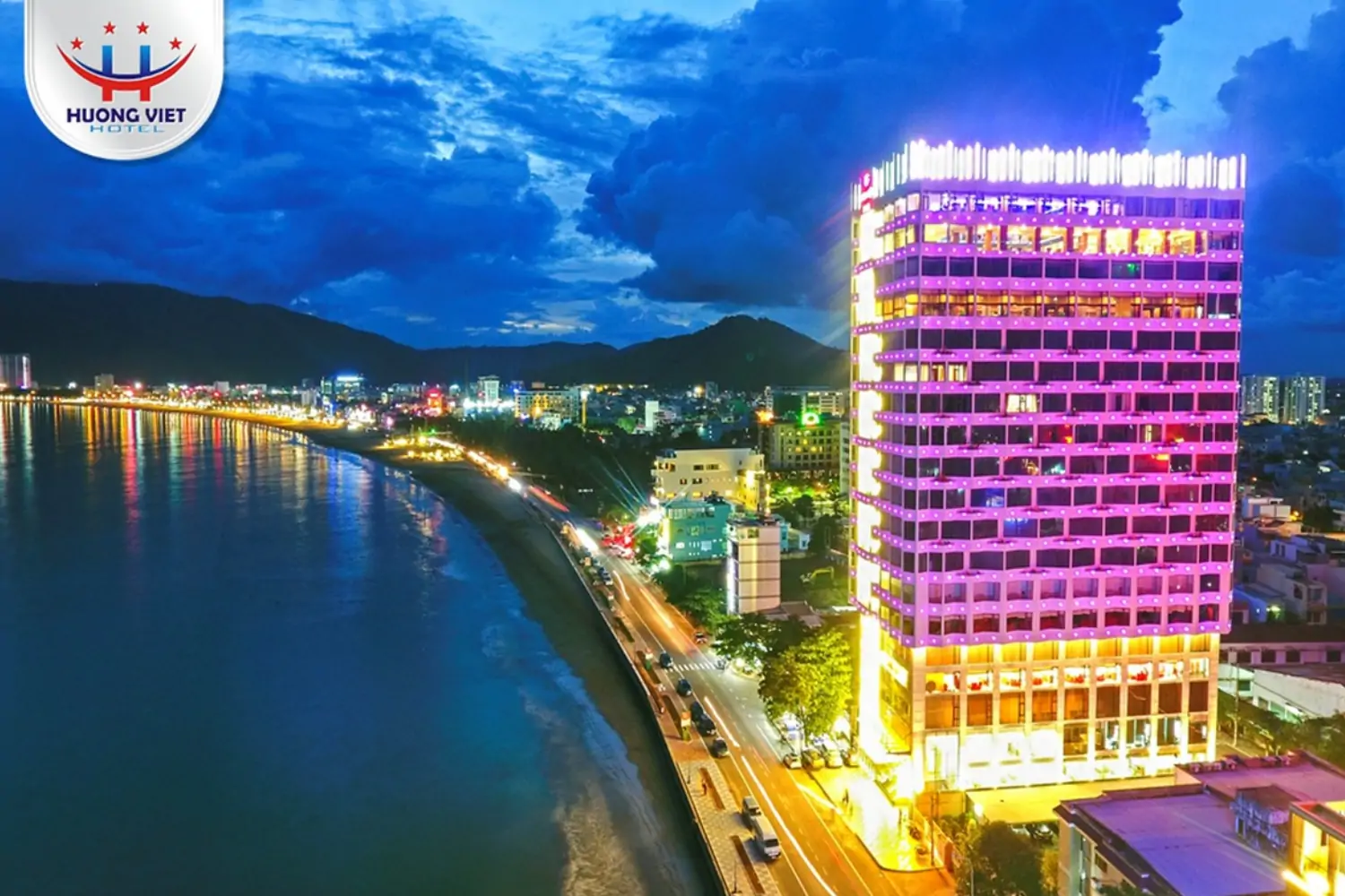 KHÁCH SẠN HƯƠNG VIỆT